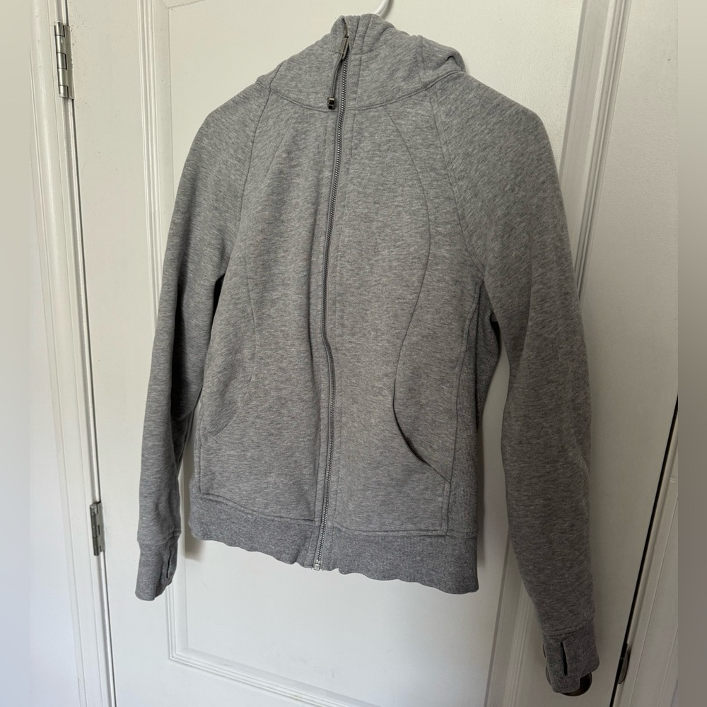 LULULEMON gray scuba size 8